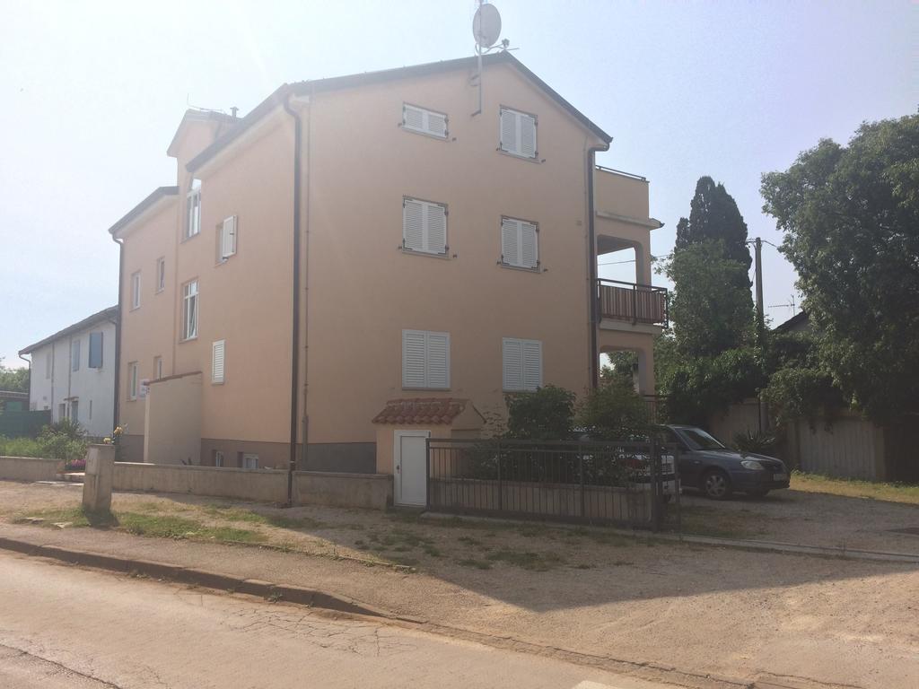 Kvajera Apartment Пореч Екстер'єр фото